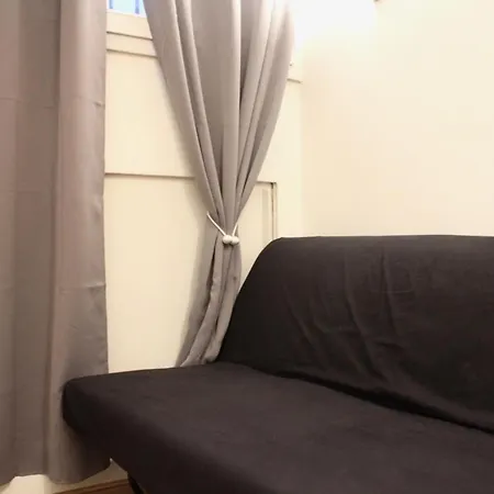 Apartment Charming Studio Near The Invalides In Paris 07 Paris